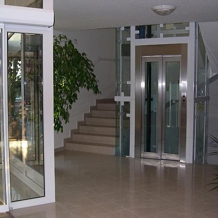 فندق Biatorbágyفي  Pontis المظهر الخارجي الصورة